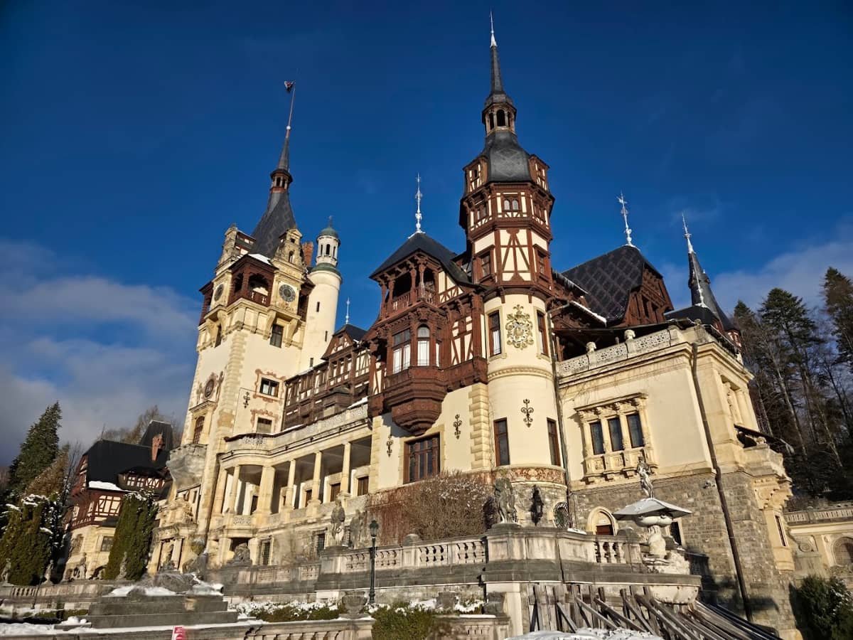 Peleș, Bran și Râșnov într-o zi: traseul castelelor din Brașov, oră cu oră