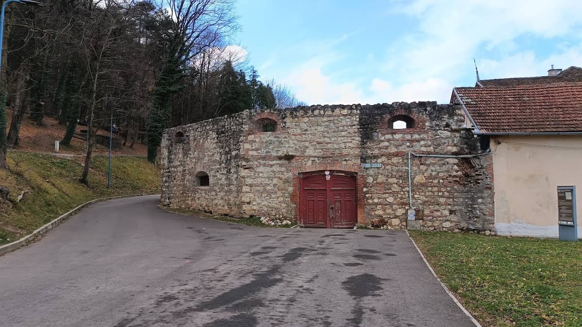 Bastionul Frânghierilor — 3
