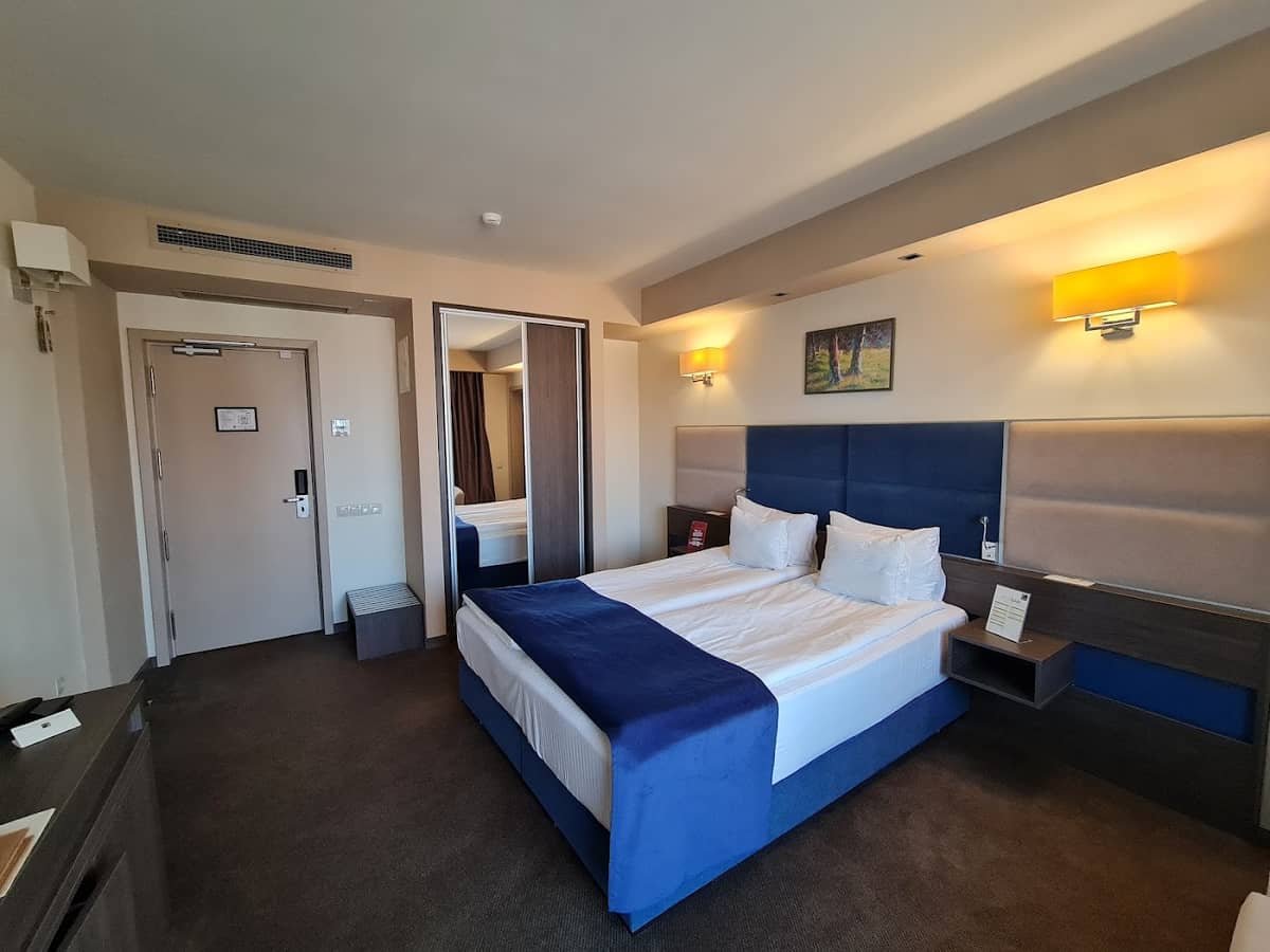 Belfort Hotel — 2