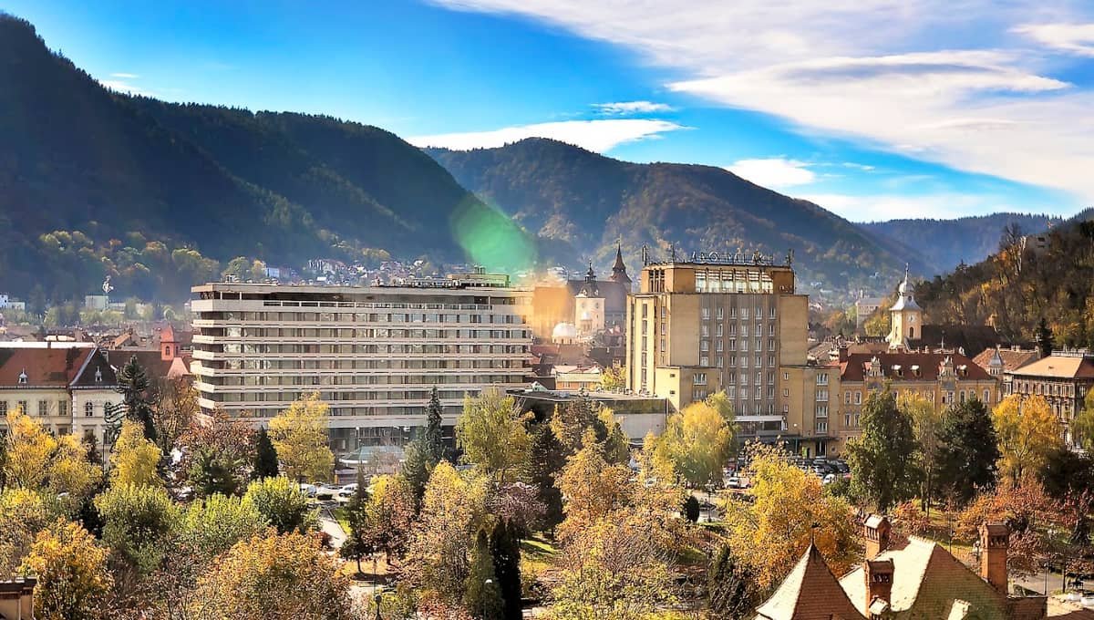 Hotel Aro Palace