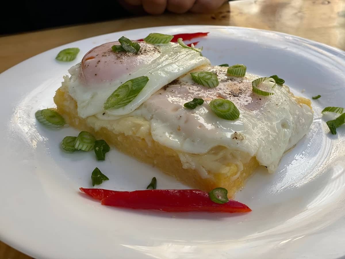 Street Cafe & Pub Brasov — 2